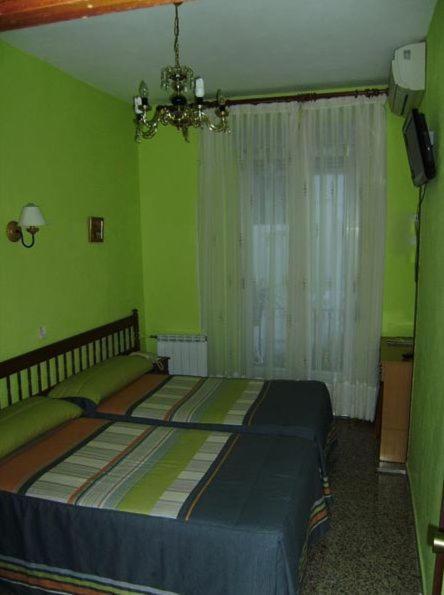 Hostal Miguel Angel Madrid Cameră foto